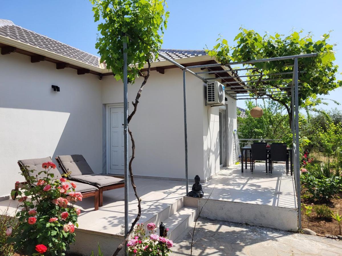 Ioannis Houses - Gemuetliches Ferienhaus Im Olivenhain Skala Potamia  Exterior photo