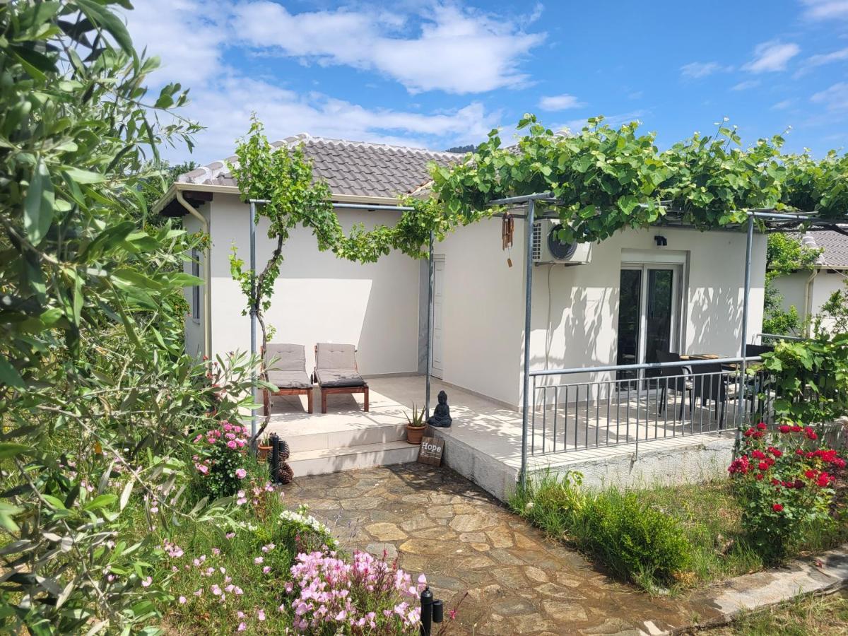 Ioannis Houses - Gemuetliches Ferienhaus Im Olivenhain Skala Potamia  Exterior photo